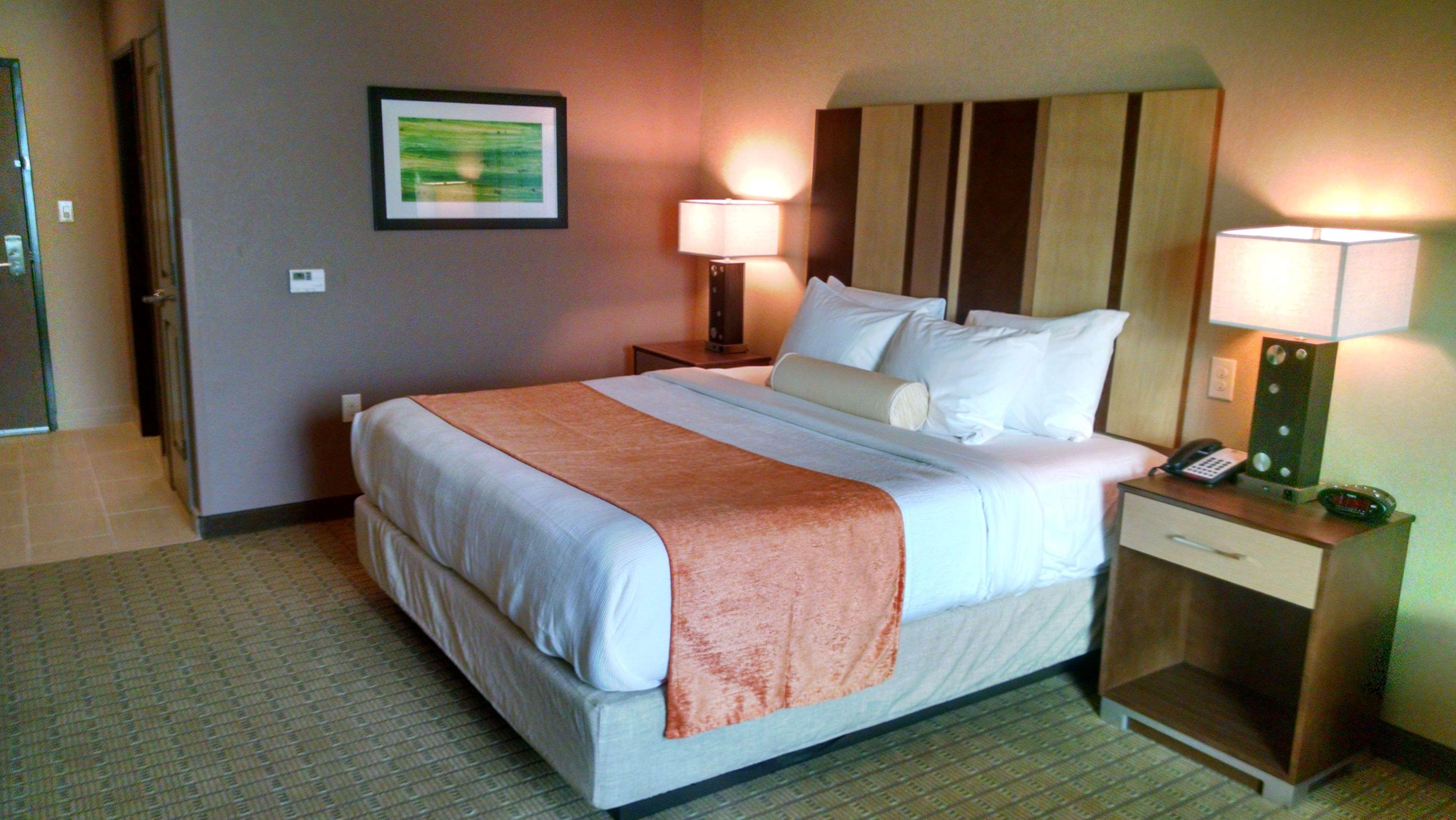 Best Western Plus Flatonia Inn מראה חיצוני תמונה