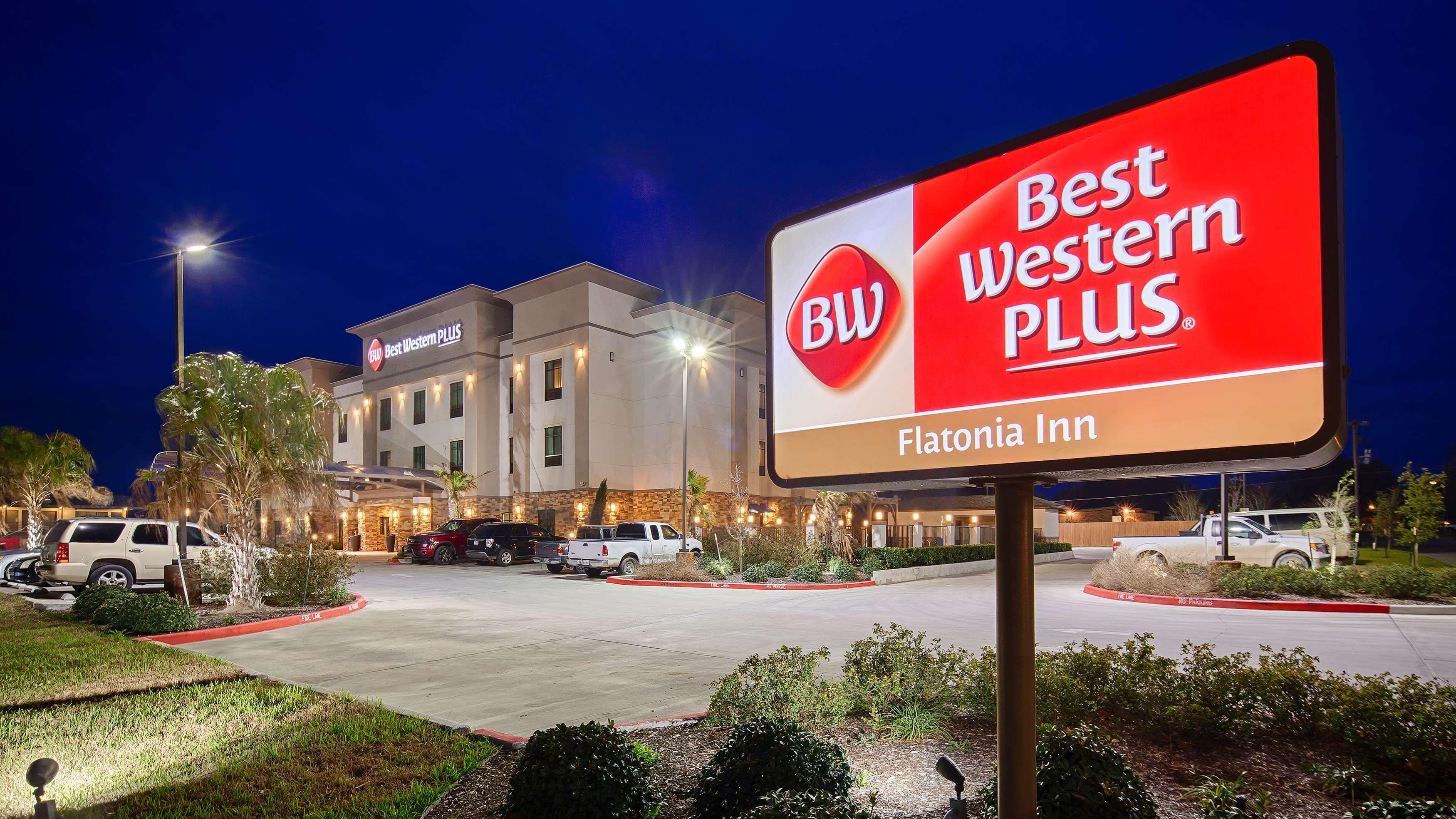 Best Western Plus Flatonia Inn מראה חיצוני תמונה