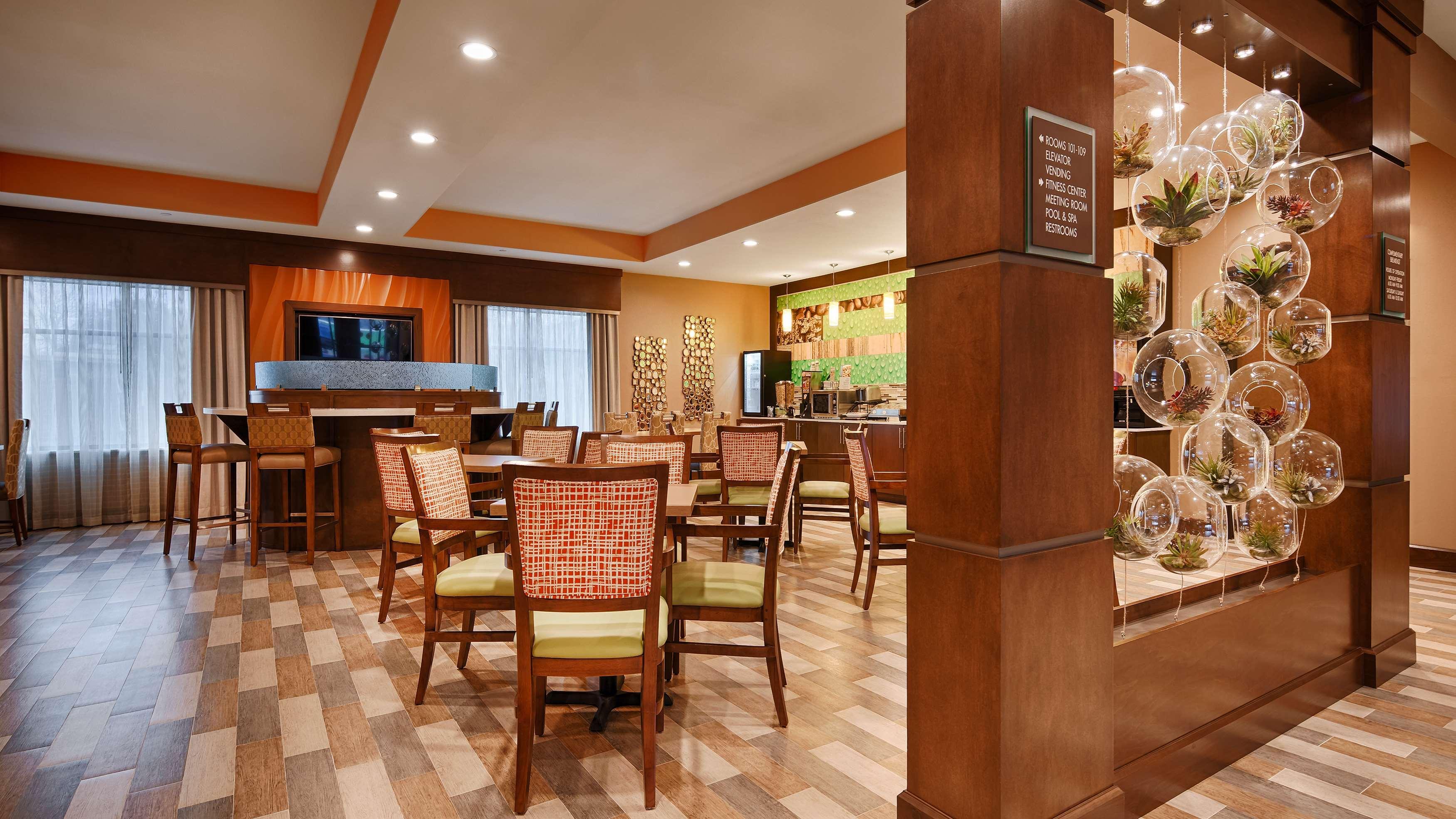 Best Western Plus Flatonia Inn מראה חיצוני תמונה
